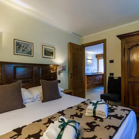 L'abri Des Amis Guest house 4*