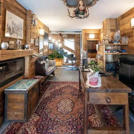 L'abri Des Amis Guest house