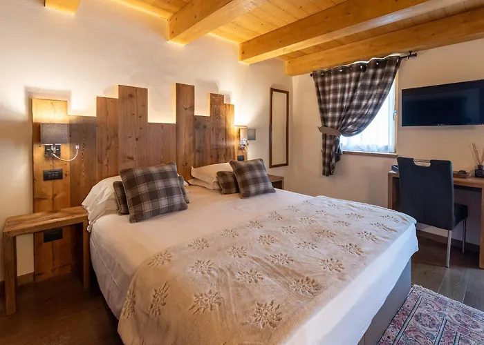 L'abri Des Amis בית הארחה