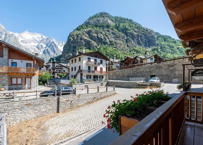 L'abri Des Amis 3* קורמאיור