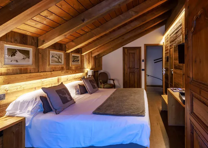 L'abri Des Amis בית הארחה 3*