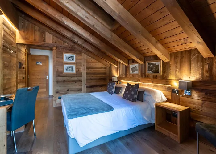 L'abri Des Amis בית הארחה 3*